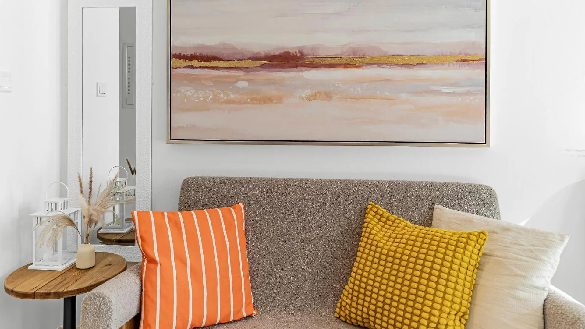 Cozy Sea & Marina View Apt With Rooftop Pool & Private Beach In Palm Jumeirah, Steps To Nakheel Mall Dubai